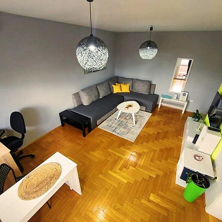 Xo Apartman Сремска Митровица Екстериор снимка