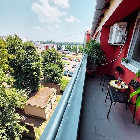 Xo Apartman Сремска Митровица Екстериор снимка